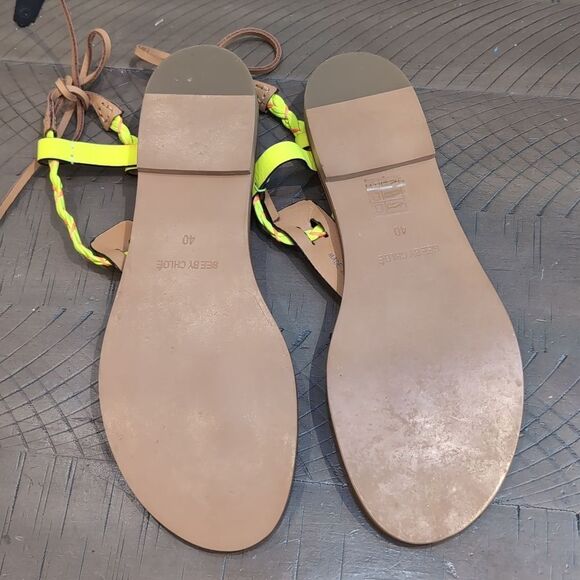 See By Chloe Neon Yellow Leather Thong Sandals Sz 40 - Picture 3 of 4